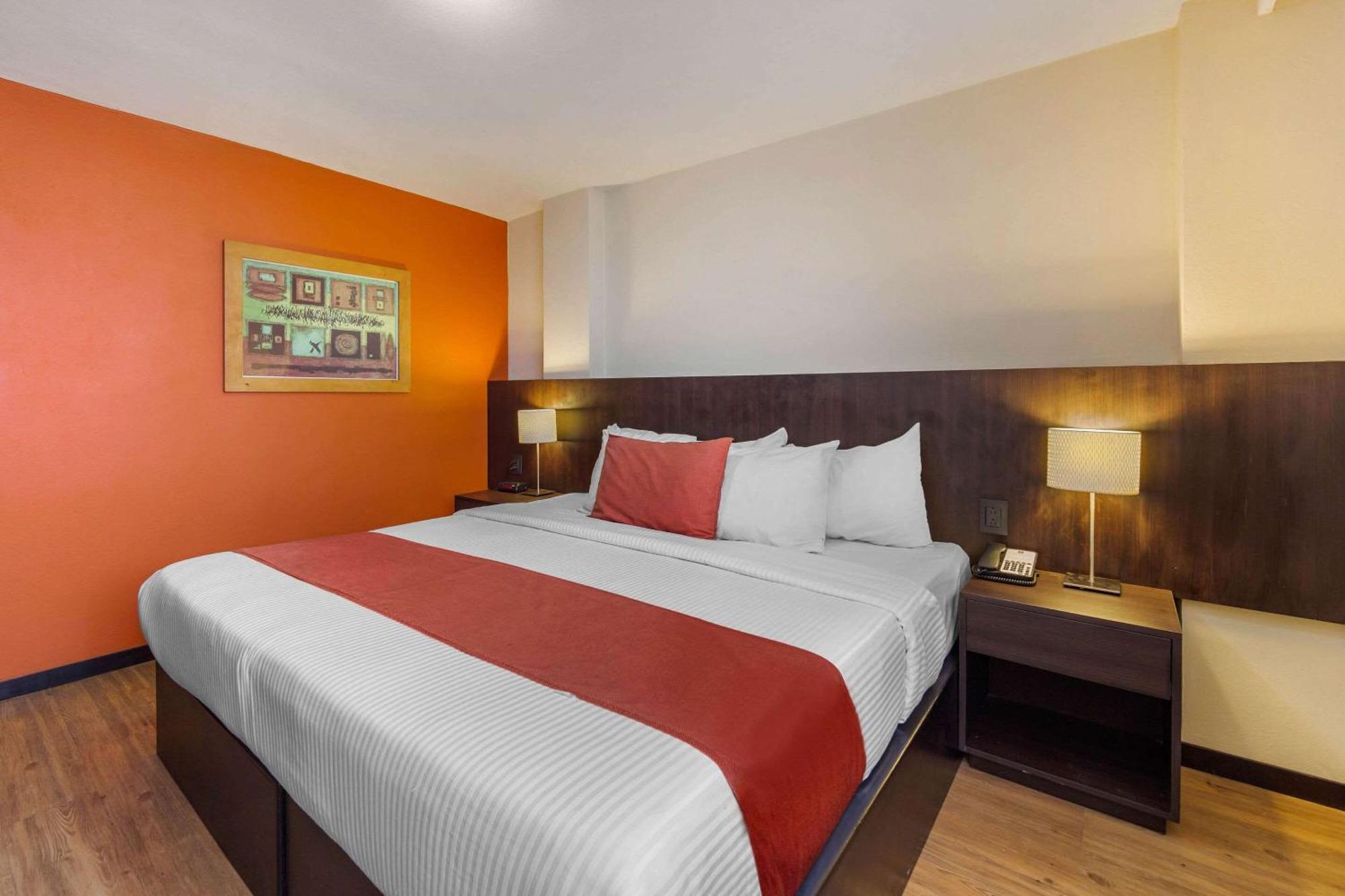 Comfort Inn San Luis Potosi Exterior photo