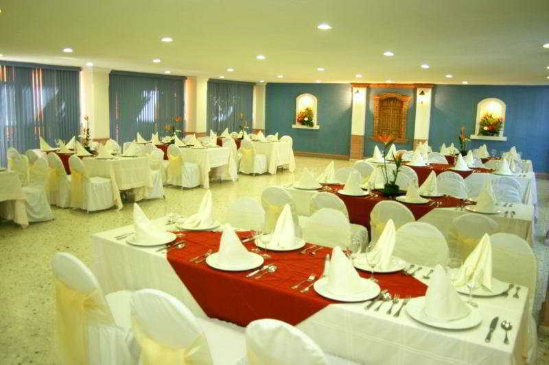 Comfort Inn San Luis Potosi Exterior photo